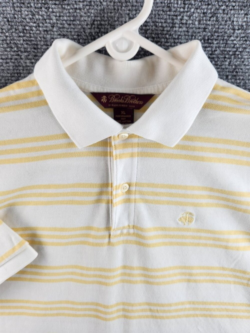 Brooks Brothers Performance Knit XL White Yellow Stripe Short Sleeve Polo Shirt